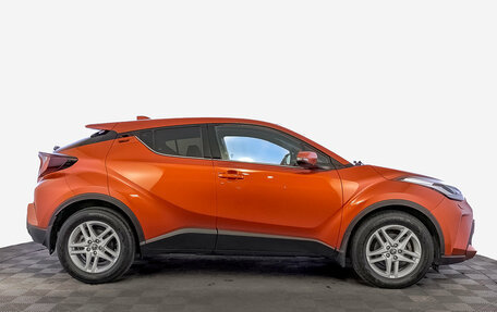Toyota C-HR I рестайлинг, 2021 год, 2 550 000 рублей, 4 фотография