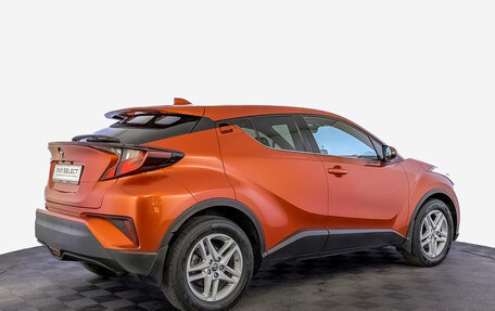 Toyota C-HR I рестайлинг, 2021 год, 2 550 000 рублей, 5 фотография