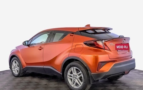Toyota C-HR I рестайлинг, 2021 год, 2 550 000 рублей, 7 фотография