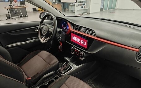 KIA Rio IV, 2021 год, 1 737 000 рублей, 9 фотография