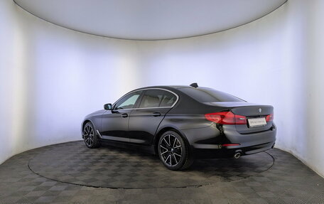 BMW 5 серия, 2019 год, 2 950 000 рублей, 7 фотография