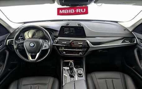 BMW 5 серия, 2019 год, 2 950 000 рублей, 14 фотография
