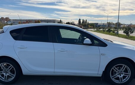 Opel Astra J, 2012 год, 690 000 рублей, 3 фотография