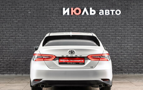 Toyota Camry, 2019 год, 3 120 000 рублей, 5 фотография