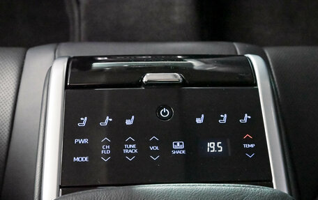 Toyota Camry, 2019 год, 3 120 000 рублей, 24 фотография