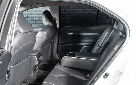 Toyota Camry, 2019 год, 3 120 000 рублей, 26 фотография