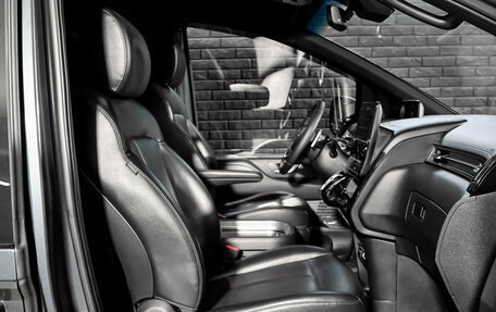 Hyundai Staria, 2022 год, 3 950 000 рублей, 10 фотография