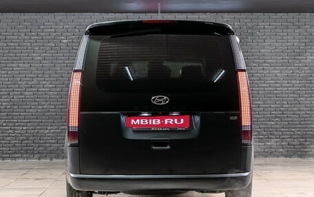Hyundai Staria, 2022 год, 3 950 000 рублей, 5 фотография