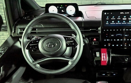 Hyundai Staria, 2022 год, 3 950 000 рублей, 17 фотография