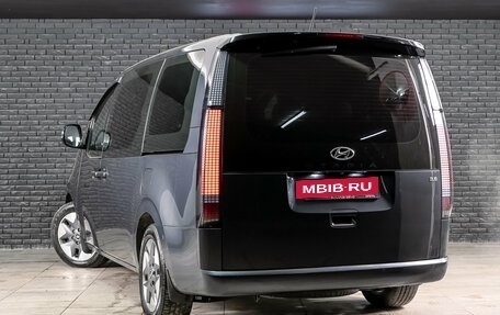 Hyundai Staria, 2022 год, 3 950 000 рублей, 6 фотография