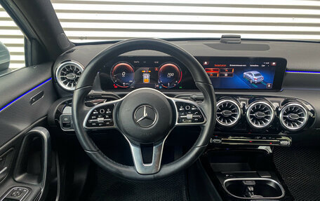 Mercedes-Benz A-Класс, 2021 год, 2 850 000 рублей, 10 фотография
