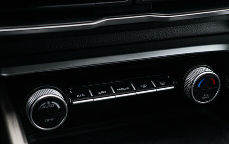 Geely Coolray I, 2022 год, 1 750 000 рублей, 19 фотография