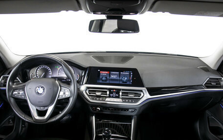 BMW 3 серия, 2020 год, 3 298 000 рублей, 10 фотография