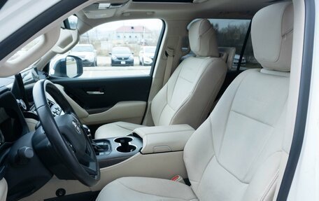 Toyota Land Cruiser, 2022 год, 12 300 000 рублей, 16 фотография