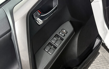 Toyota RAV4, 2016 год, 1 657 000 рублей, 10 фотография
