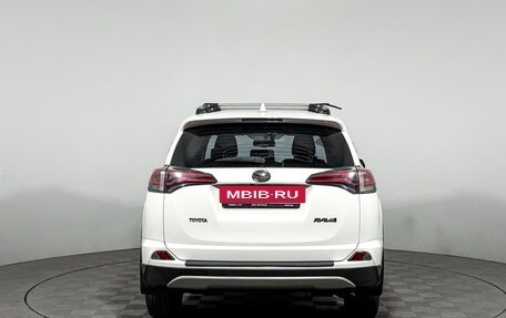 Toyota RAV4, 2016 год, 1 657 000 рублей, 6 фотография