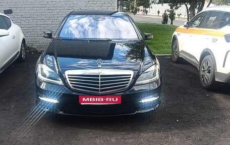 Mercedes-Benz S-Класс, 2009 год, 1 200 000 рублей, 1 фотография