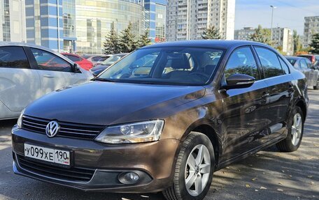 Volkswagen Jetta VI, 2012 год, 1 398 000 рублей, 1 фотография