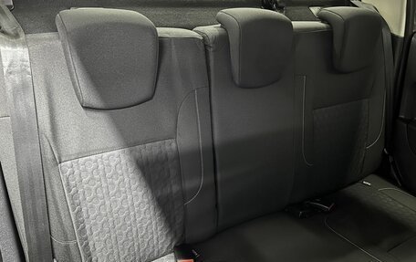 Renault Logan II, 2019 год, 1 040 000 рублей, 12 фотография