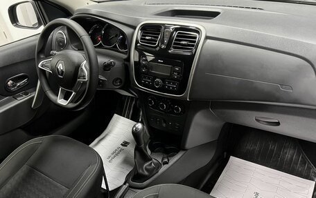 Renault Logan II, 2019 год, 1 040 000 рублей, 13 фотография