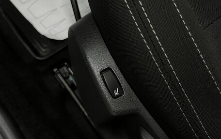 Renault Logan II, 2019 год, 1 040 000 рублей, 18 фотография