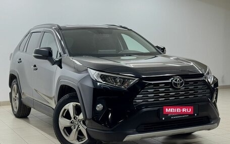 Toyota RAV4, 2020 год, 3 456 000 рублей, 3 фотография