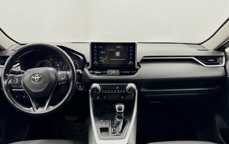 Toyota RAV4, 2020 год, 3 456 000 рублей, 18 фотография
