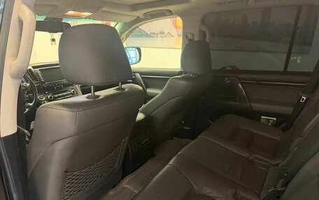 Toyota Land Cruiser 200, 2010 год, 3 450 000 рублей, 9 фотография