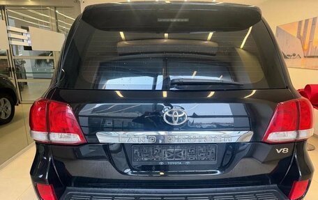 Toyota Land Cruiser 200, 2010 год, 3 450 000 рублей, 5 фотография