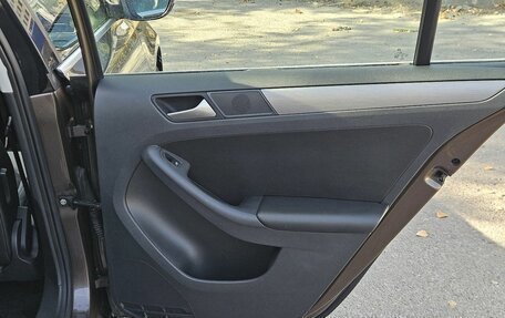 Volkswagen Jetta VI, 2012 год, 1 398 000 рублей, 16 фотография