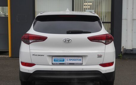 Hyundai Tucson III, 2018 год, 2 000 000 рублей, 6 фотография