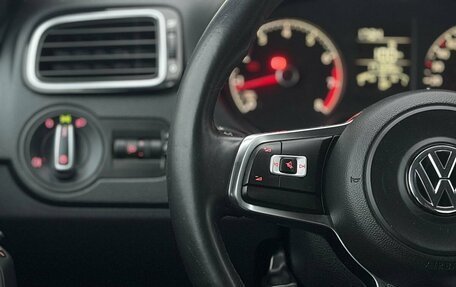Volkswagen Polo VI (EU Market), 2018 год, 1 049 000 рублей, 27 фотография
