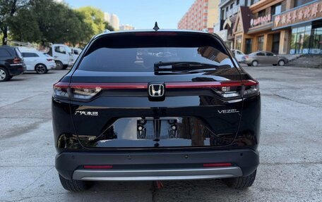 Honda Vezel, 2023 год, 1 600 000 рублей, 5 фотография