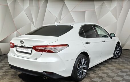 Toyota Camry, 2021 год, 2 830 000 рублей, 2 фотография
