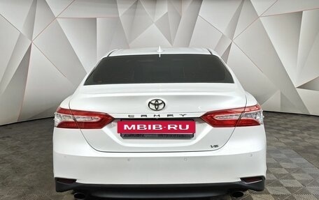 Toyota Camry, 2021 год, 2 830 000 рублей, 8 фотография