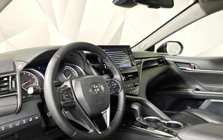 Toyota Camry, 2021 год, 2 830 000 рублей, 19 фотография