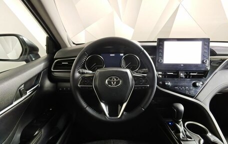 Toyota Camry, 2021 год, 2 830 000 рублей, 20 фотография