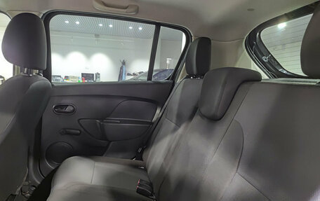 Renault Sandero II рестайлинг, 2017 год, 797 000 рублей, 15 фотография