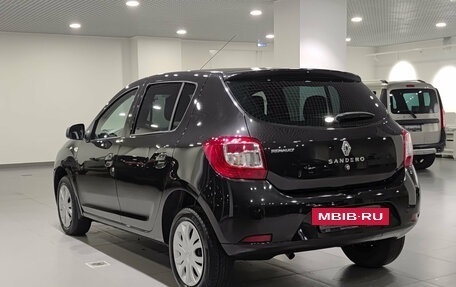 Renault Sandero II рестайлинг, 2017 год, 797 000 рублей, 8 фотография