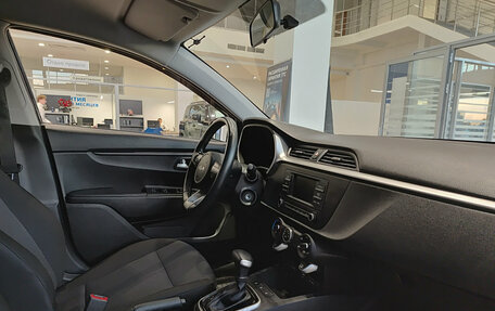 KIA Rio IV, 2021 год, 1 898 000 рублей, 13 фотография
