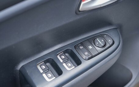 KIA Rio IV, 2018 год, 1 100 000 рублей, 12 фотография