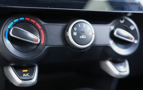KIA Rio IV, 2018 год, 1 100 000 рублей, 19 фотография