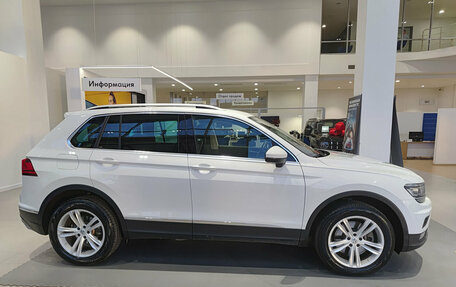 Volkswagen Tiguan II, 2019 год, 3 574 000 рублей, 5 фотография