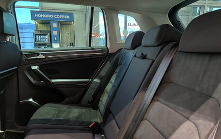 Volkswagen Tiguan II, 2019 год, 3 574 000 рублей, 15 фотография