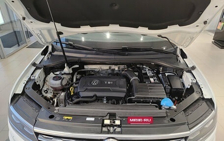 Volkswagen Tiguan II, 2019 год, 3 574 000 рублей, 11 фотография