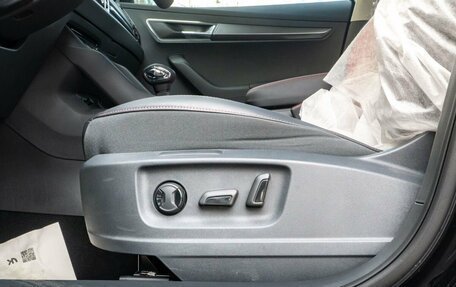 Skoda Karoq I, 2025 год, 3 185 000 рублей, 14 фотография