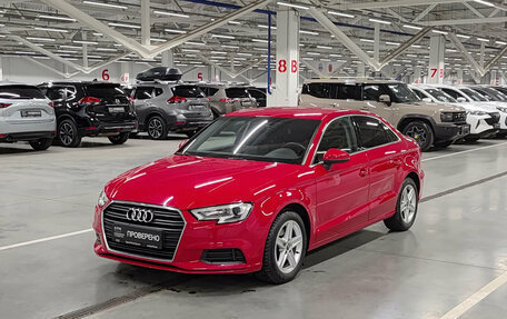 Audi A3, 2018 год, 1 970 000 рублей, 1 фотография
