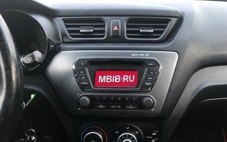 KIA Rio III рестайлинг, 2015 год, 960 000 рублей, 13 фотография