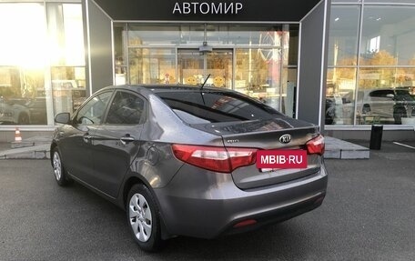 KIA Rio III рестайлинг, 2015 год, 960 000 рублей, 5 фотография