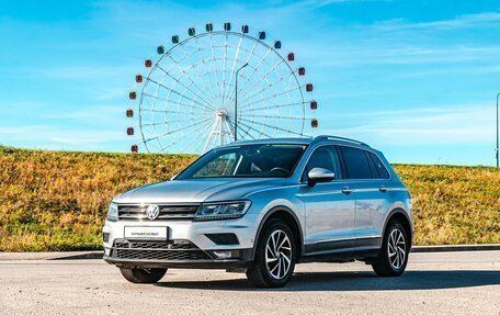 Volkswagen Tiguan II, 2018 год, 2 400 000 рублей, 1 фотография